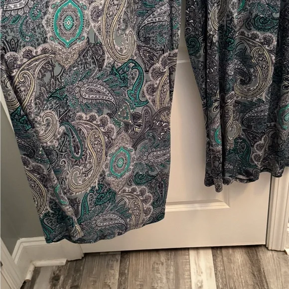Paisley Print Palazzo Pants - Picture 2 of 3